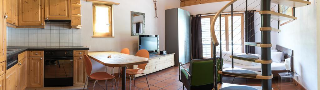 Schnider Bed&Breakfast Und Cafe Vals Ngoại thất bức ảnh